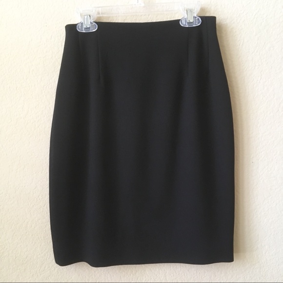 🌟3/$20🌟 Liz Claiborne Pencil Skirt - Picture 1 of 3